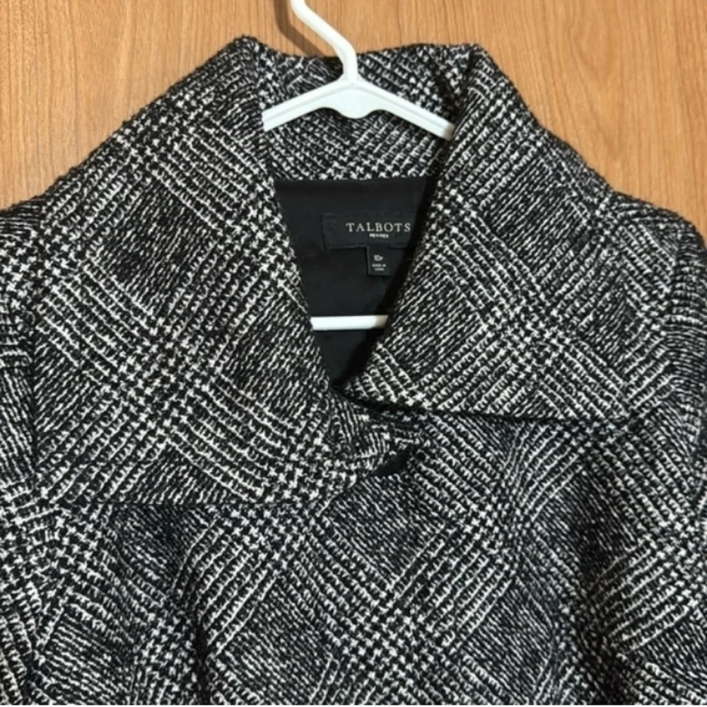 Talbots Black and White Pea Coat Size 10p Wool Blend